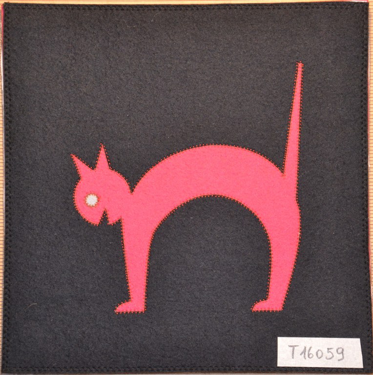 T16059 - Gatto inarcato - 24 x 24 cm